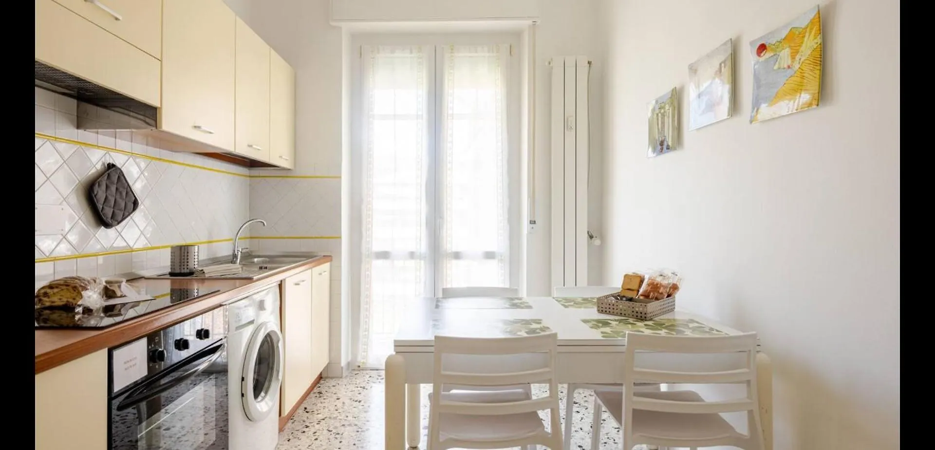 Apartment Appartamento Con Parcheggio Vicino Alla Stazione E Centro La Spezia
