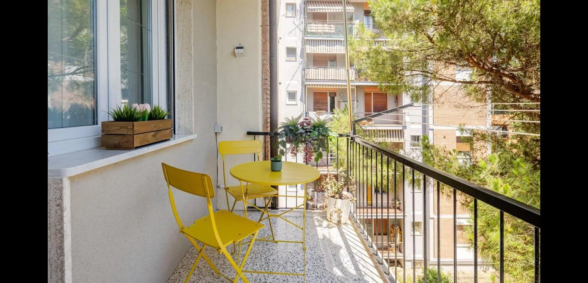 Apartment Appartamento Con Parcheggio Vicino Alla Stazione E Centro La Spezia