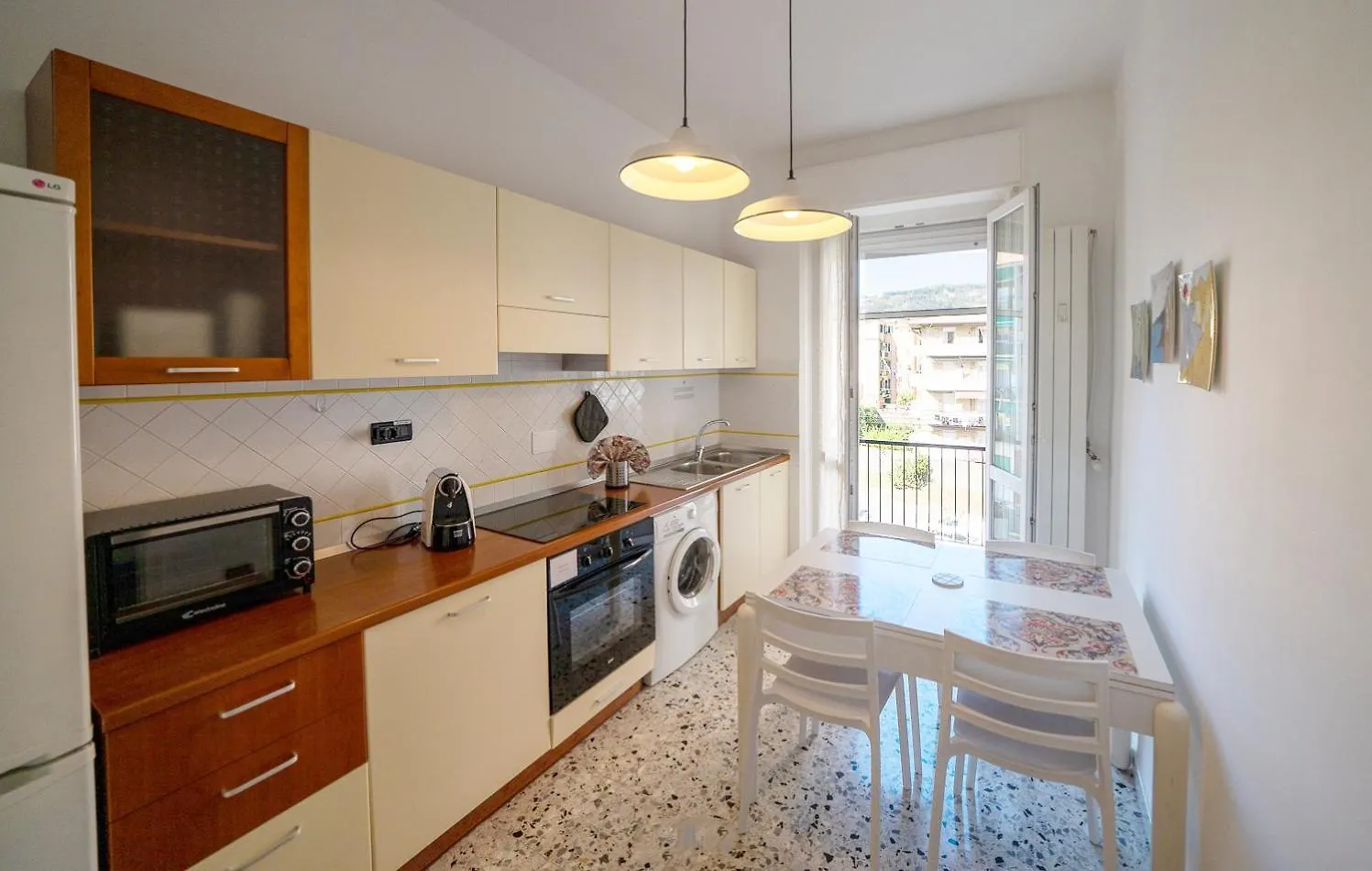Appartamento Con Parcheggio Vicino Alla Stazione E Centro La Spezia Apartment
